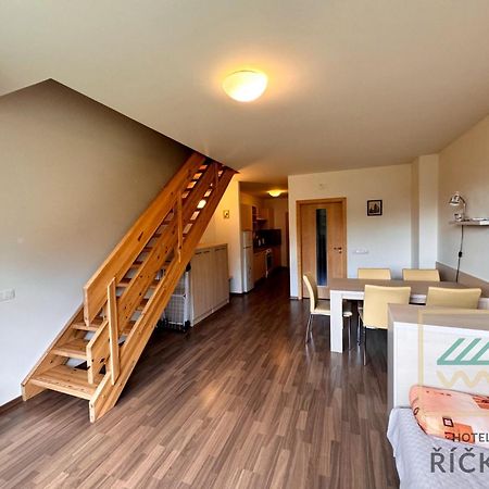 Apartmany Pod Zakletym - Hotel Ricky المظهر الخارجي الصورة
