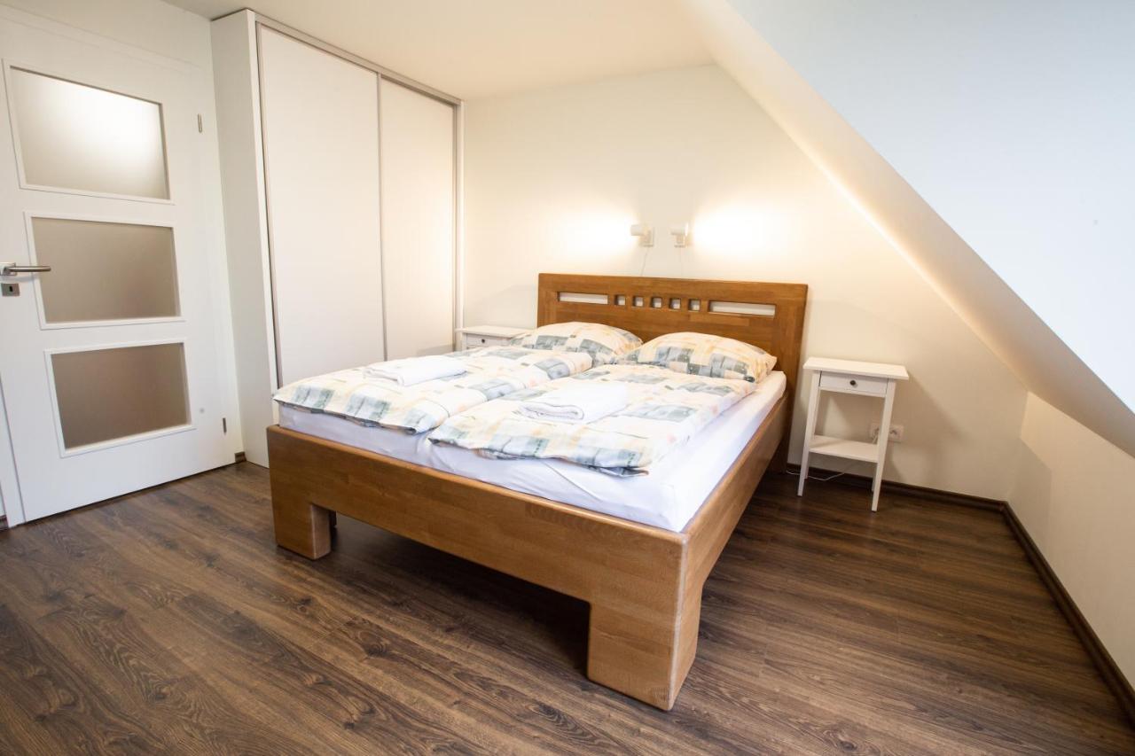 Apartmany Pod Zakletym - Hotel Ricky المظهر الخارجي الصورة