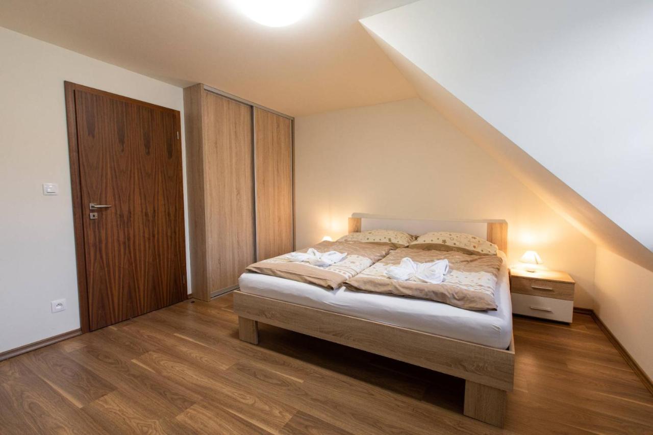 Apartmany Pod Zakletym - Hotel Ricky المظهر الخارجي الصورة